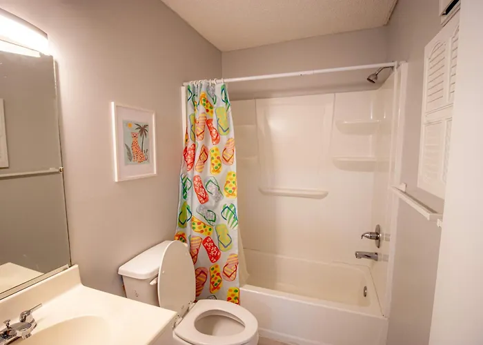 Salty Dune 2br W Pools