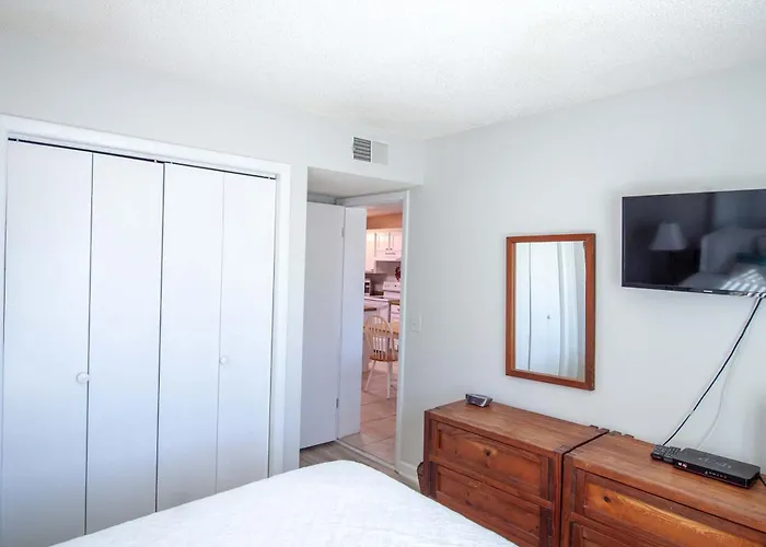 Salty Dune 2br W Pools Gulf Shores