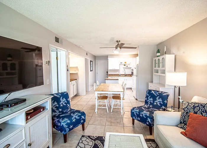 Salty Dune 2br W Pools *