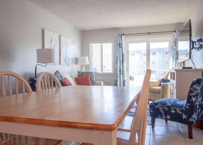 Salty Dune 2br W Pools *