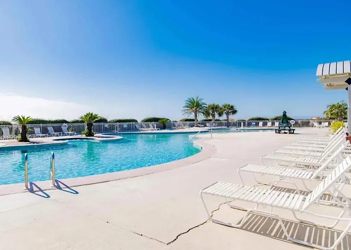 Salty Dune 2br W Pools Holiday home *