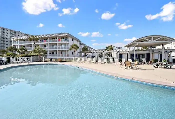 Holiday home Salty Dune 2br W Pools Gulf Shores